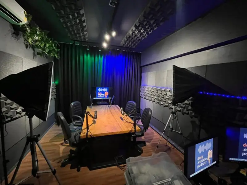 Jornalista Fabíola Aguiar anuncia nova empresa de comunicação com estúdio de podcast na Ponta Verde